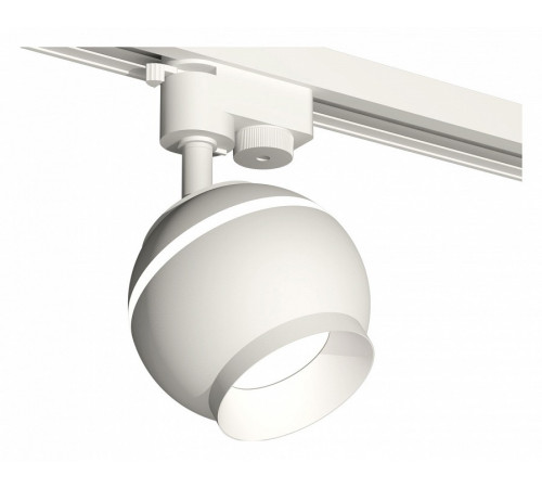 Трековый однофазный светильник с подсветкой Ambrella Light Track System XT1101020 (A2520, C1101, N7030) Трековый однофазный светильник с подсветкой Ambrella Light Track System XT1101020 (A2520, C1101, N7030)