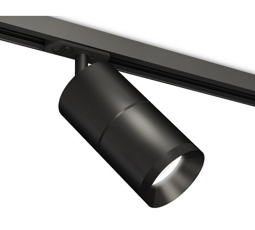 Комплект трекового светильника Ambrella Light Track System XT7402020 (A2537, C7402, A2071, C7402, N7031) Комплект трекового светильника Ambrella Light Track System XT7402020 (A2537, C7402, A2071, C7402, N7031)