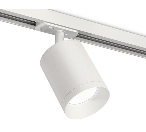 Комплект трекового светильника Ambrella Light Track System XT7421001 (A2536, C7421, N7030) Комплект трекового светильника Ambrella Light Track System XT7421001 (A2536, C7421, N7030)