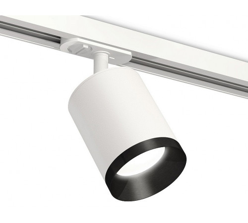 Комплект трекового светильника Ambrella Light Track System XT7421002 (A2536, C7421, N7031) Комплект трекового светильника Ambrella Light Track System XT7421002 (A2536, C7421, N7031)