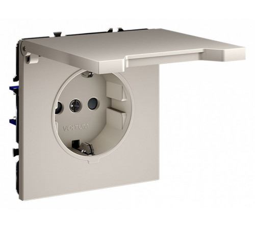 Розетка с защитными шторками и крышкой Voltum S70 VLS040303