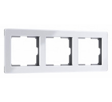 Рамка на 3 поста Werkel Acrylic белый 4690389184871 W0032701