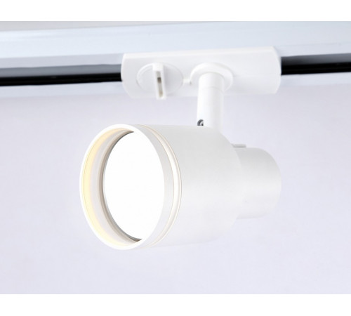 Трековый однофазный светильник Ambrella Light Track system GL5205 Трековый однофазный светильник Ambrella Light Track system GL5205