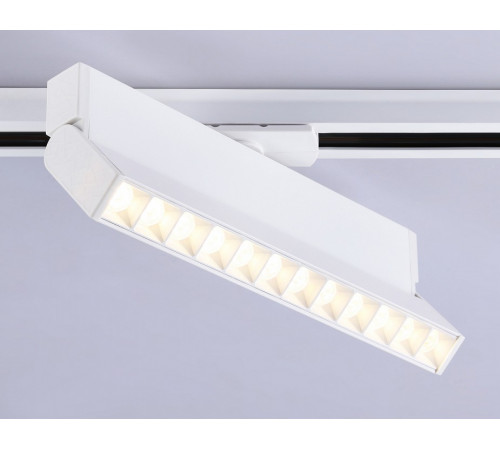 Трековый однофазный светильник Ambrella Light Track System GL6815