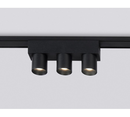 Трековый магнитный светильник Ambrella Light Track System GV1504 Трековый магнитный светильник Ambrella Light Track System GV1504