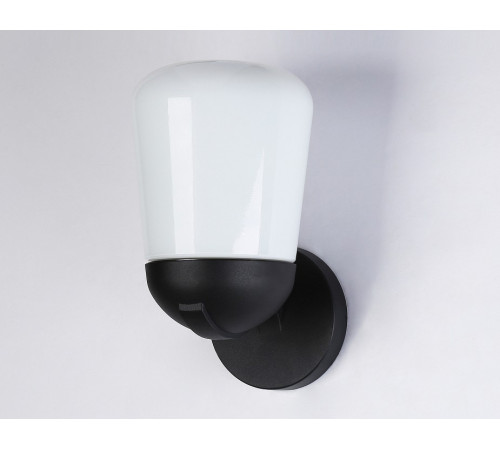 Уличный настенный светильник Ambrella Light Garden ST2083 Уличный настенный светильник Ambrella Light Garden ST2083