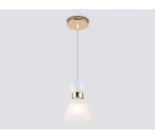 Подвесной светильник Ambrella Light Loft Traditional TR3401