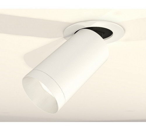 Спот Ambrella Light Techno Spot XM6322200 (A2241, C6322, N6130) Спот Ambrella Light Techno Spot XM6322200 (A2241, C6322, N6130)