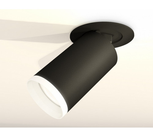 Спот Ambrella Light Techno Spot XM6323220 (A2242, C6323, N6246) Спот Ambrella Light Techno Spot XM6323220 (A2242, C6323, N6246)