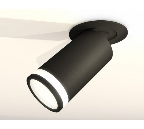 Спот Ambrella Light Techno Spot XM6323221 (A2242, C6323, N6221)