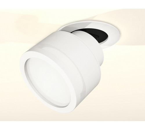 Спот Ambrella Light Techno Spot XM8101522 (A2241, A2105, C8101, N8412) Спот Ambrella Light Techno Spot XM8101522 (A2241, A2105, C8101, N8412)