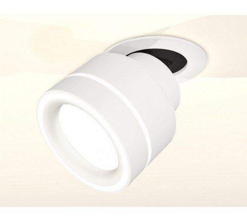 Спот Ambrella Light Techno Spot XM8101523 (A2241, A2105, C8101, N8433) Спот Ambrella Light Techno Spot XM8101523 (A2241, A2105, C8101, N8433)