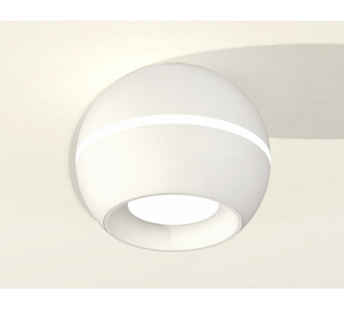 Накладной светильник с дополнительной подсветкой Ambrella Light Techno XS1101001 (C1101, N7020) Накладной светильник с дополнительной подсветкой Ambrella Light Techno XS1101001 (C1101, N7020)