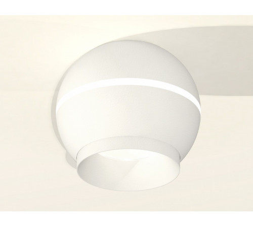 Накладной светильник с дополнительной подсветкой Ambrella Light Techno XS1101010 (C1101, N7030) Накладной светильник с дополнительной подсветкой Ambrella Light Techno XS1101010 (C1101, N7030)