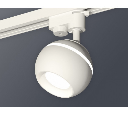 Трековый однофазный светильник с подсветкой Ambrella Light Track System XT1101001 (A2520, C1101, N7020) Трековый однофазный светильник с подсветкой Ambrella Light Track System XT1101001 (A2520, C1101, N7020)