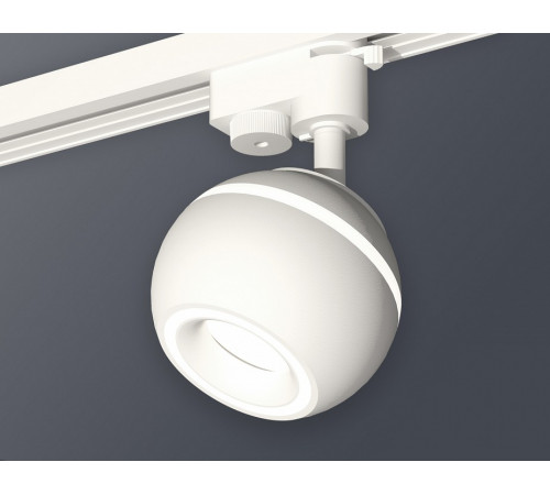 Трековый однофазный светильник с подсветкой Ambrella Light Track System XT1101030 (A2520, C1101, N7110)