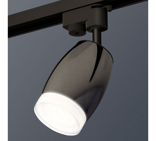 Трековый однофазный светильник Ambrella Light Track System XT1123012 (A2521, C1123, N7160) Трековый однофазный светильник Ambrella Light Track System XT1123012 (A2521, C1123, N7160)