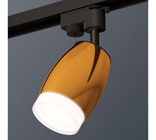 Трековый однофазный светильник Ambrella Light Track System XT1125012 (A2521, C1125, N7160) Трековый однофазный светильник Ambrella Light Track System XT1125012 (A2521, C1125, N7160)