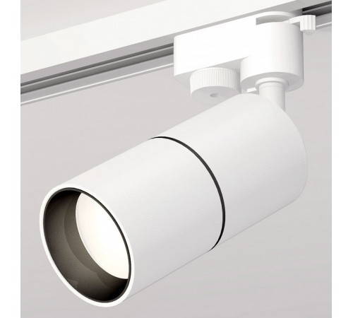 Трековый однофазный светильник Ambrella Light Track System XT6301010 (A2520, C6301, A2061, C6301, N6111) Трековый однофазный светильник Ambrella Light Track System XT6301010 (A2520, C6301, A2061, C6301, N6111)