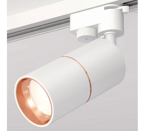 Трековый однофазный светильник Ambrella Light Track System XT6301030 (A2520, C6301, A2063, C6301, N6114) Трековый однофазный светильник Ambrella Light Track System XT6301030 (A2520, C6301, A2063, C6301, N6114)