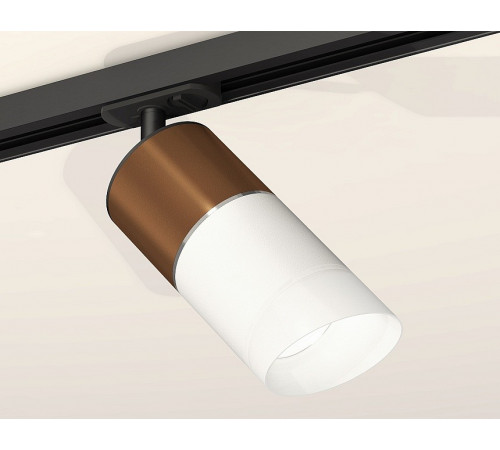 Комплект трекового светильника Ambrella Light Track System XT7401061 (A2537, C7404, A2070, C7401, N7175) Комплект трекового светильника Ambrella Light Track System XT7401061 (A2537, C7404, A2070, C7401, N7175)