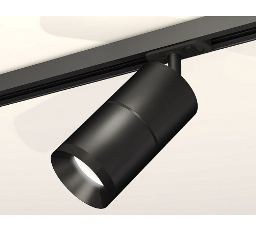 Комплект трекового светильника Ambrella Light Track System XT7402020 (A2537, C7402, A2071, C7402, N7031) Комплект трекового светильника Ambrella Light Track System XT7402020 (A2537, C7402, A2071, C7402, N7031)