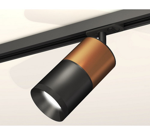Комплект трекового светильника Ambrella Light Track System XT7402060 (A2537, C7404, A2071, C7402, N7031) Комплект трекового светильника Ambrella Light Track System XT7402060 (A2537, C7404, A2071, C7402, N7031)