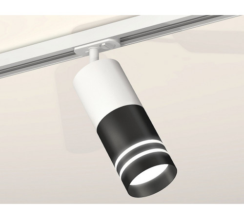 Комплект трекового светильника Ambrella Light Track System XT7402091 (A2536, C7421, A2011, C7402, N7142) Комплект трекового светильника Ambrella Light Track System XT7402091 (A2536, C7421, A2011, C7402, N7142)