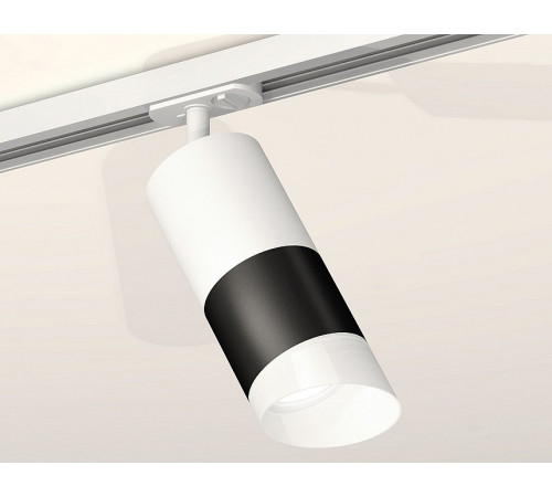 Комплект трекового светильника Ambrella Light Track System XT7402092 (A2536, C7421, A2011, C7402, N7175) Комплект трекового светильника Ambrella Light Track System XT7402092 (A2536, C7421, A2011, C7402, N7175)