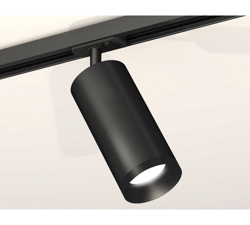 Комплект трекового светильника Ambrella Light Track System XT7402100 (A2537, C7422, A2011, C7402, N7031) Комплект трекового светильника Ambrella Light Track System XT7402100 (A2537, C7422, A2011, C7402, N7031)