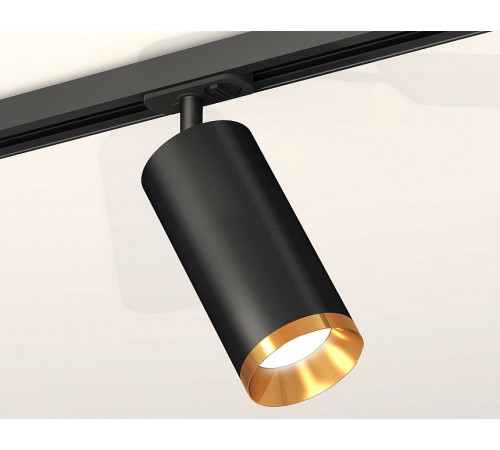 Комплект трекового светильника Ambrella Light Track System XT7402101 (A2537, C7422, A2011, C7402, N7034) Комплект трекового светильника Ambrella Light Track System XT7402101 (A2537, C7422, A2011, C7402, N7034)