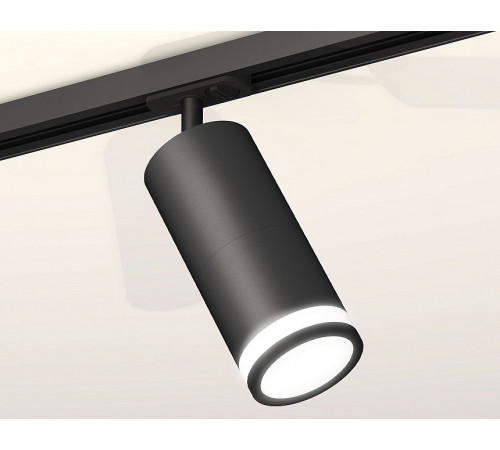 Комплект трекового светильника Ambrella Light Track System XT7402110 (A2537, C7422, A2011, C7402, N7121) Комплект трекового светильника Ambrella Light Track System XT7402110 (A2537, C7422, A2011, C7402, N7121)