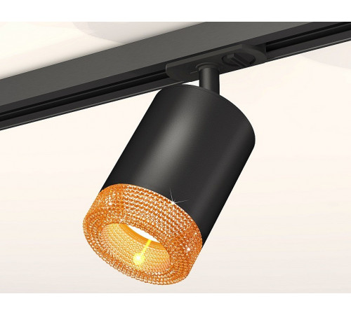 Комплект трекового светильника Ambrella Light Track System XT7422011 (A2537, C7422, N7195) Комплект трекового светильника Ambrella Light Track System XT7422011 (A2537, C7422, N7195)