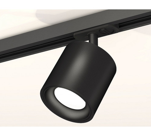 Комплект трекового светильника Ambrella Light Track System XT7532001 (A2537, C7532, N7021) Комплект трекового светильника Ambrella Light Track System XT7532001 (A2537, C7532, N7021)