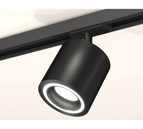 Комплект трекового светильника Ambrella Light Track System XT7532010 (A2537, C7532, N7111) Комплект трекового светильника Ambrella Light Track System XT7532010 (A2537, C7532, N7111)