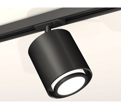 Комплект трекового светильника Ambrella Light Track System XT7723001 (A2537, C7723, N7121) Комплект трекового светильника Ambrella Light Track System XT7723001 (A2537, C7723, N7121)