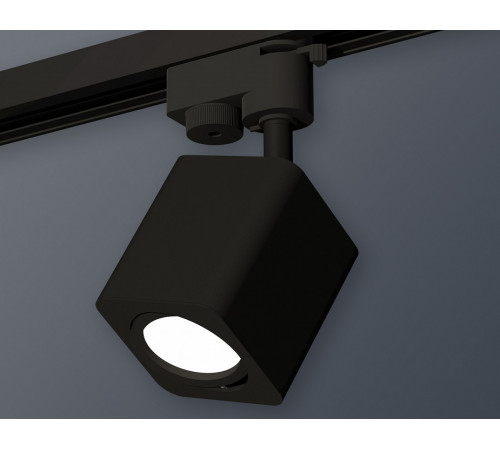 Трековый однофазный светильник Ambrella Light Track System XT7813010 (A2521, C7813, N7711)