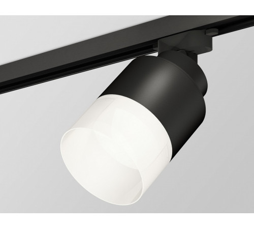 Трековый светильник Ambrella Light Track System XT8111002 (A2526, A2106, C8111, N8402)