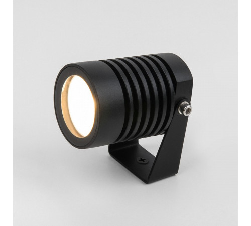 Уличный светодиодный светильник Elektrostandard Landscape 043 FL LED черный 4690389184062 a059011 Уличный светодиодный светильник Elektrostandard Landscape 043 FL LED черный 4690389184062 a059011