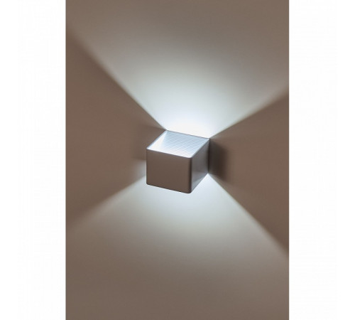 Настенный светодиодный светильник IMEX Geometry IL.0014.0003 WH