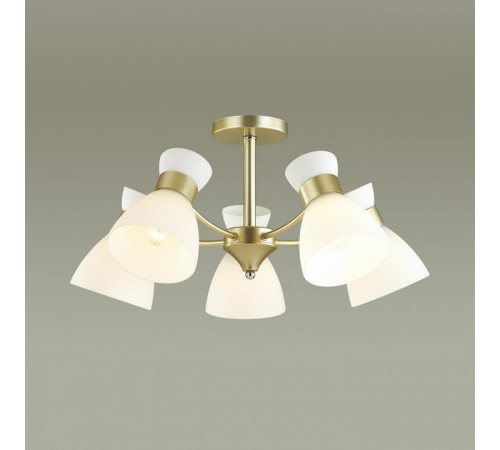 Люстра на штанге Lumion Wilma 4535/5C
