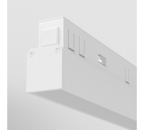 Трековый светодиодный светильник Maytoni Technical Basis TR030-2-12W3K-B Трековый светодиодный светильник Maytoni Technical Basis TR030-2-12W3K-B