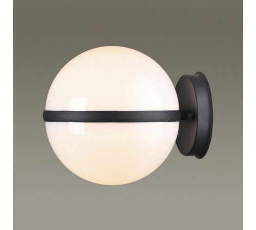 Настенный светильник Odeon Light 4832/1W Настенный светильник Odeon Light 4832/1W