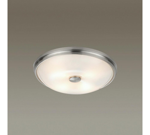 Настенно-потолочный светильник Odeon Light Pelow 4957/4 Настенно-потолочный светильник Odeon Light Pelow 4957/4