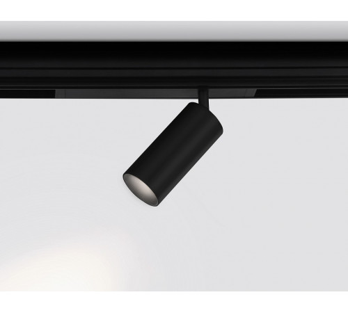 Трековый магнитный светильник Ambrella Light Magnetic 220V GL1222