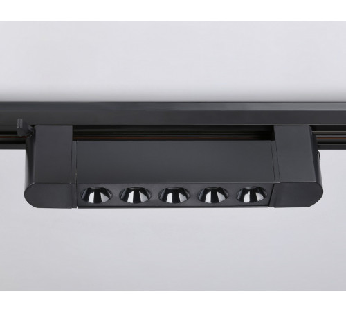 Трековый однофазный светильник Ambrella Light Track system GL6703 Трековый однофазный светильник Ambrella Light Track system GL6703