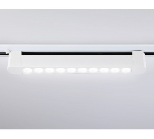 Трековый однофазный светильник Ambrella Light Track system GL6706 Трековый однофазный светильник Ambrella Light Track system GL6706