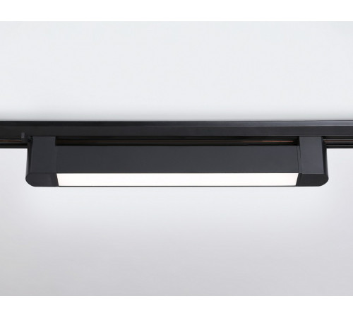 Трековый однофазный светильник Ambrella Light Track system GL6733