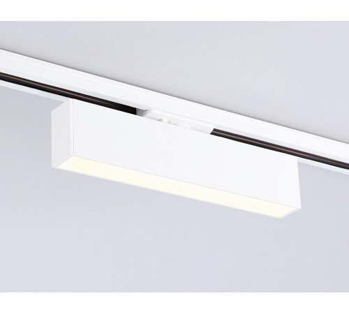 Трековый однофазный светильник Ambrella Light Track System GL6761 Трековый однофазный светильник Ambrella Light Track System GL6761