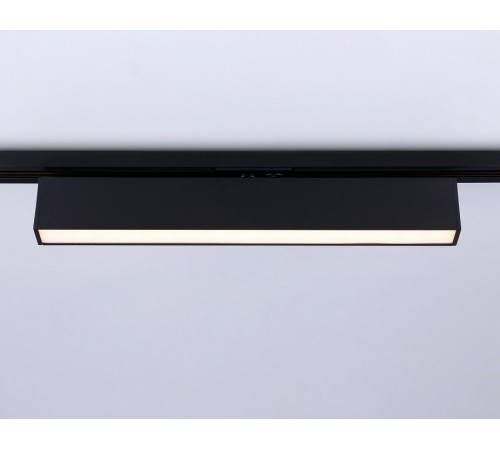 Трековый однофазный светильник Ambrella Light Track System GL6775